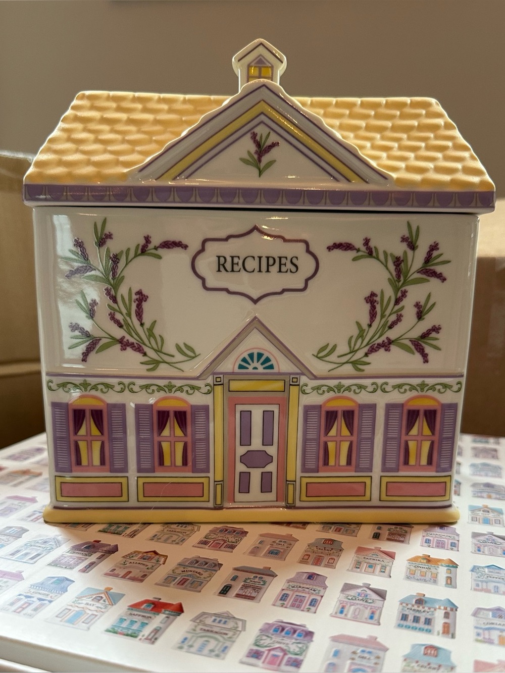 NWT Lenox Spice Village Recipe Box + Cards
Ships in Original Packaging & Boxes - Picture 8 of 14